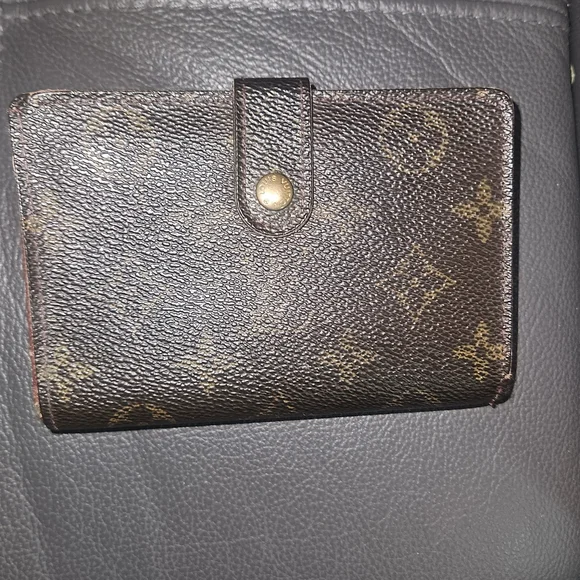 Louis Vuitton LV Deauville Monogram w/ Wallet - Picture 10 of 16